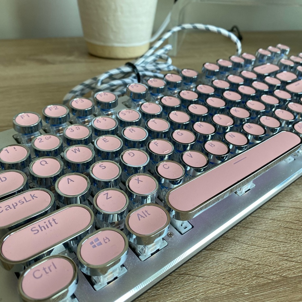Retro typewriter mechanical keyboard & mouse
